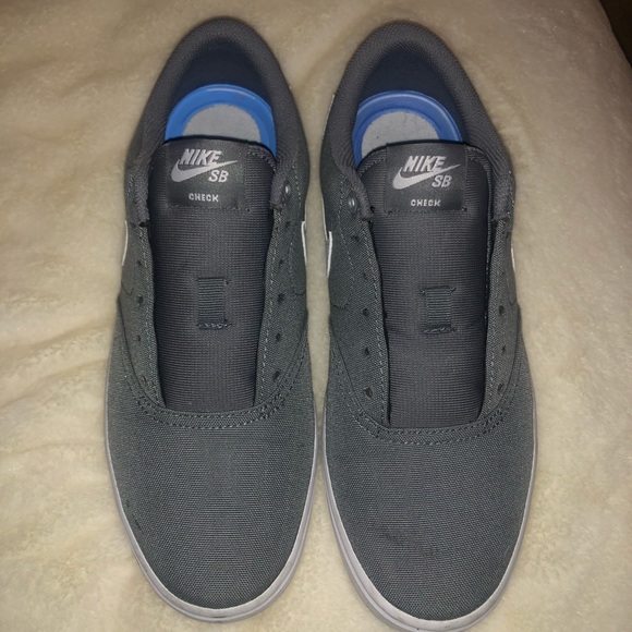 Nike Shoes - Women’s Nike skate shoes